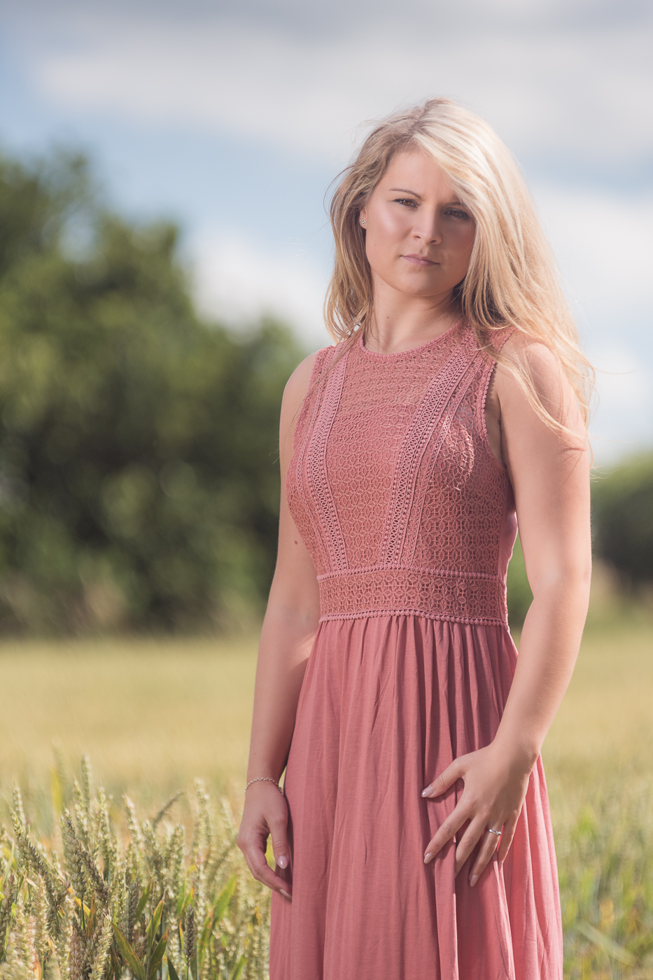 Birte im Kornfeld 03